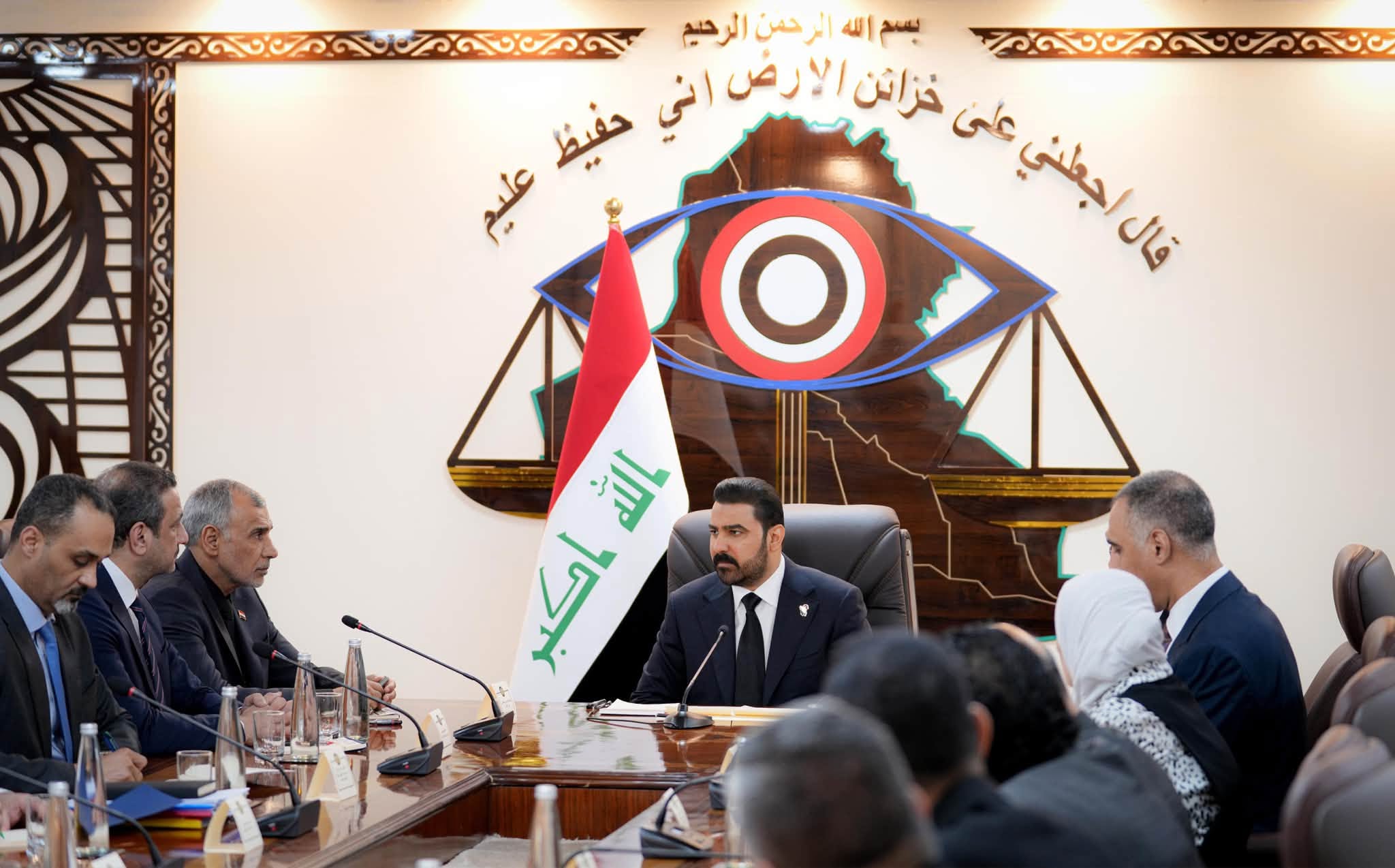 ديوان الرقابة المالية وهيأة النزاهة يمثلان درع الدولة في حماية المال العام